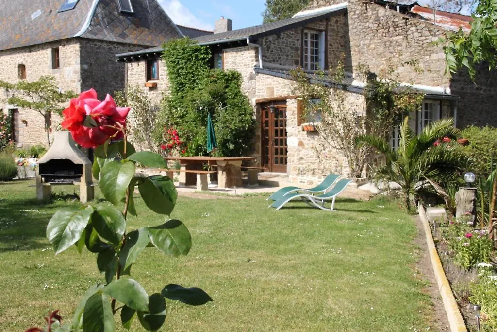 Semesterbostad Gites Du Manoir Du Haut Salmon Saint-Malo